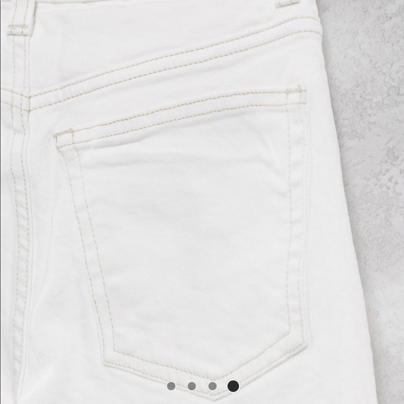 Topshop straight leg jean in off white - Picture 4 of 7